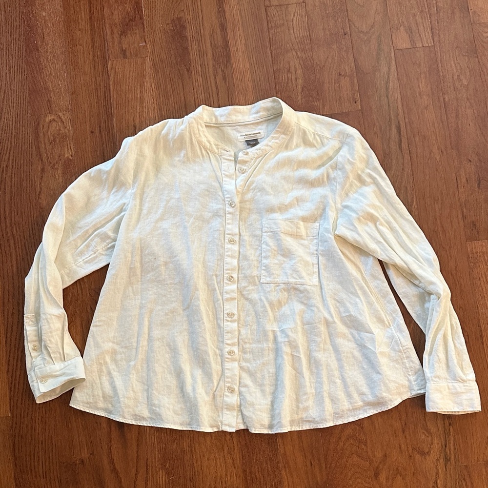 Pilcro by Anthropologie White Button-Up Shirt size small